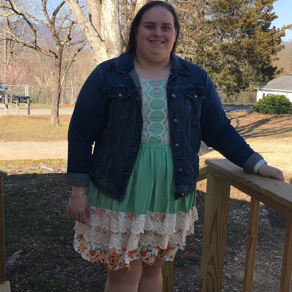 Meet your Posher, Whitney